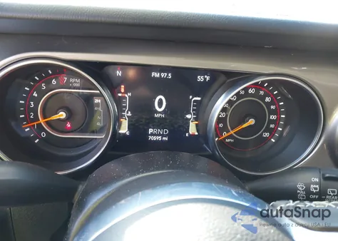 2020 Jeep Wrangler Unlimited Sahara z USA, uszkodzony, nr VIN 1C4HJXEN4LW231188